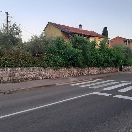 Apartmani Ljerka Malinska Esterno foto