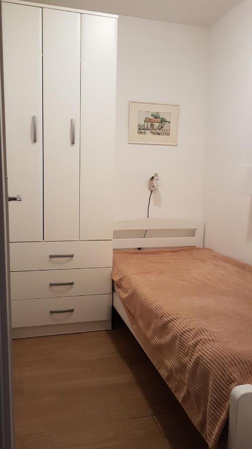 Apartmani Ljerka Malinska Esterno foto
