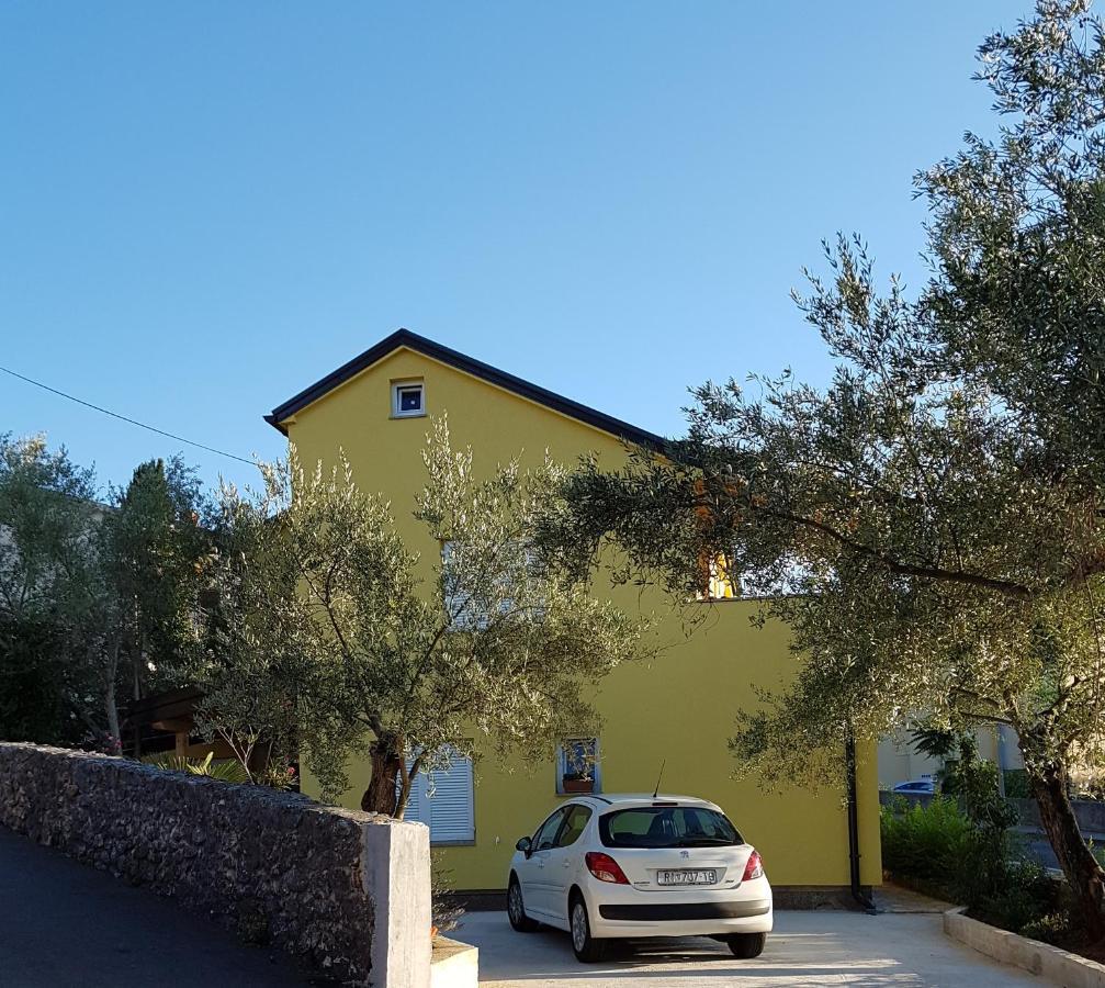 Apartmani Ljerka Malinska Esterno foto