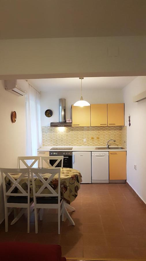 Apartmani Ljerka Malinska Esterno foto
