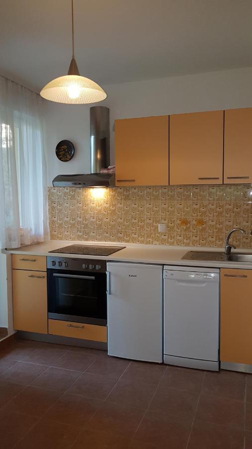 Apartmani Ljerka Malinska Esterno foto