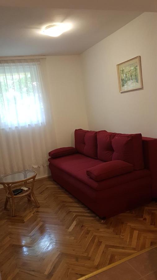 Apartmani Ljerka Malinska Esterno foto