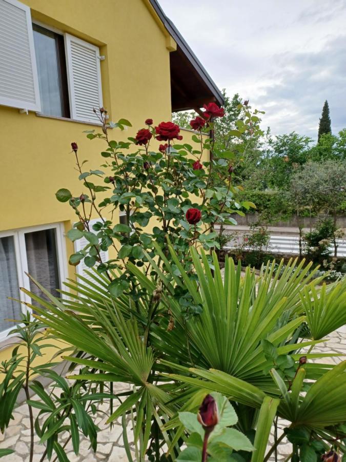 Apartmani Ljerka Malinska Esterno foto